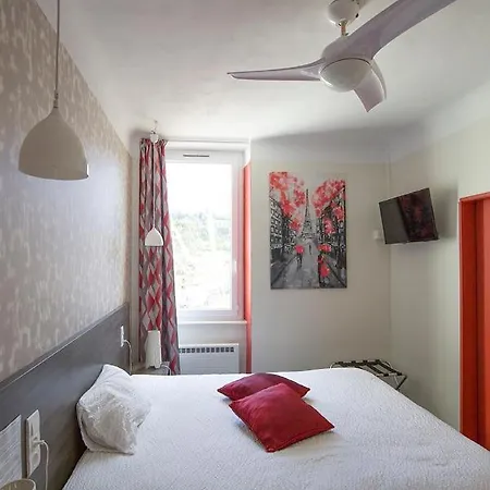 Logis & Restaurant Le Carnot 2*