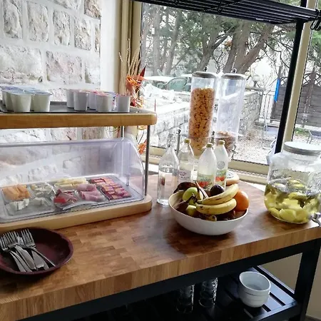 Logis & Restaurant Le Carnot Die