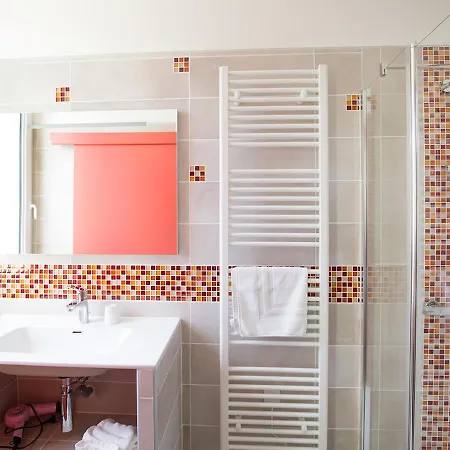 Logis & Restaurant Le Carnot 2*