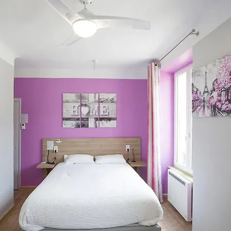 Logis & Restaurant Le Carnot Hotel
