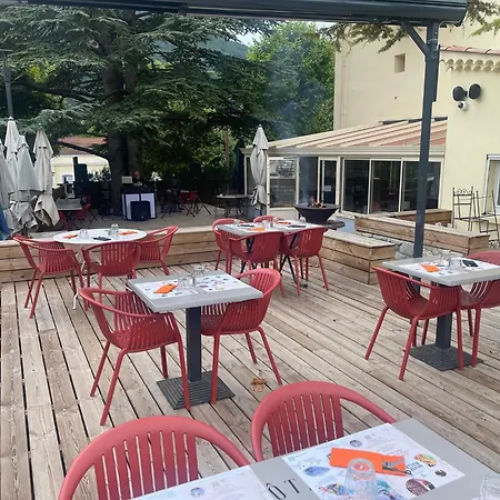 Logis & Restaurant Le Carnot Hotel
