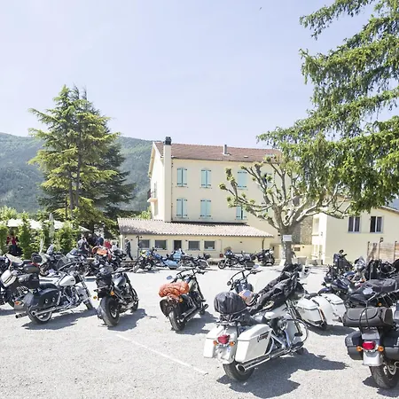 Logis & Restaurant Le Carnot 2* Die